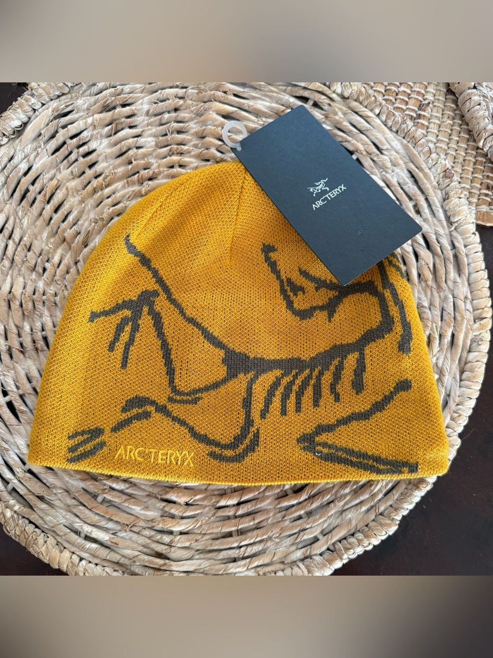 NWT Bird Head Toque Beanie